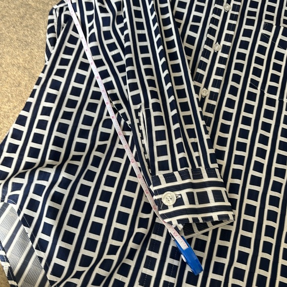 Vintage Men’s 1970’s geometric dress shirt - Picture 12 of 12